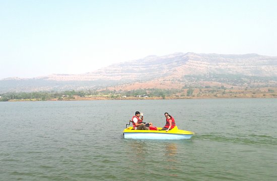 Hadshi Lake